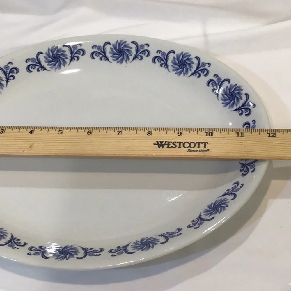 “Pinwheel” platter by Alfred Meakin, made in England.